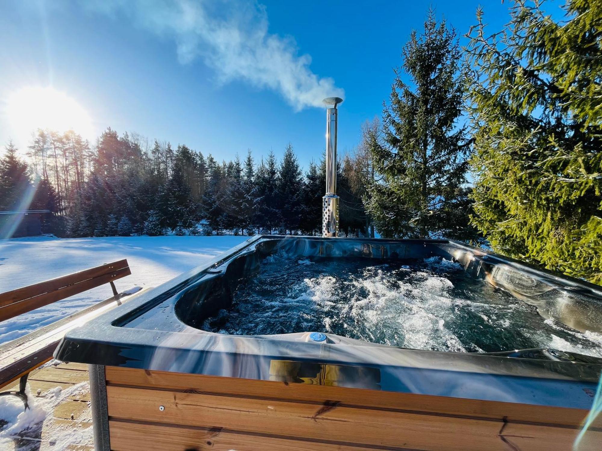 Domek Z Kominkiem Nad Jeziorem Z Jacuzzi Ogrodowym Sumowo  ภายนอก รูปภาพ